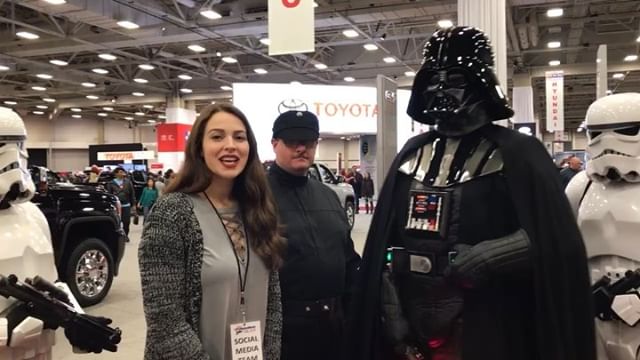 Darth Vader is roaming around the auto show👀 #dfwautoshow #dallas #nissan #starwars #thelastjedi #movies #sundayfunday #autoshow