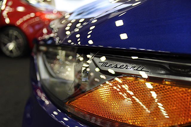 Up close and personal with this beauty💙 #Maserati #dfwautoshow #dallas #luxury #luxurycars #exoticcars #autoshow #KBHCCDallas