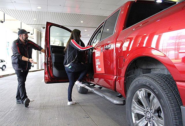 It’s a great day to test drive a new truck at the #DFWAutoShow! What are you waiting for?! #trucks #nissan #testdrive #dallas #rideanddrive #newtruck