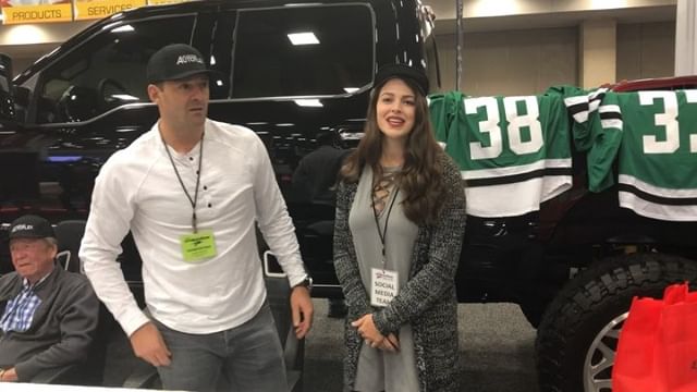 Former Stars Centerman Vern Fiddler is at the #DFWAutoShow! He will be signing autographs until 1pm! #stars #dallasstars