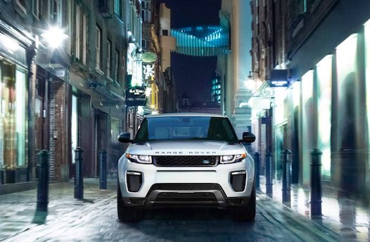 Evoque emotion and adventure in this 2019 Land Rover... #DFWAutoShow #Dallas #Cars #LandRover #LandRoverEvoque https://t.co/0BlhM53aTZ