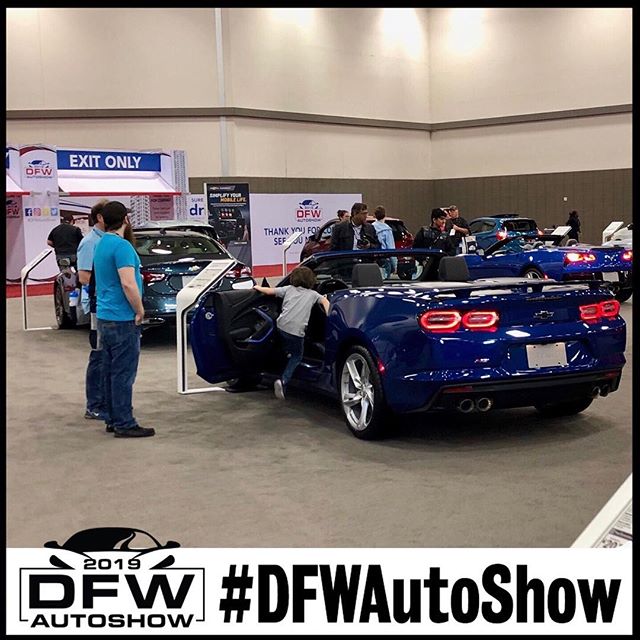 It’s never too early to teach kids about cars!😎 Make sure you bring them to the #dfwautoshow! @chevrolet #chevrolet #autoshow #dallas