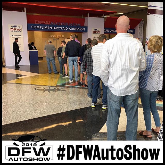 Doors are open for Day 3 of the #dfwautoshow! If you haven’t gotten tickets🎟 yet, skip this line and get them online! #friday #dallas #autoshow