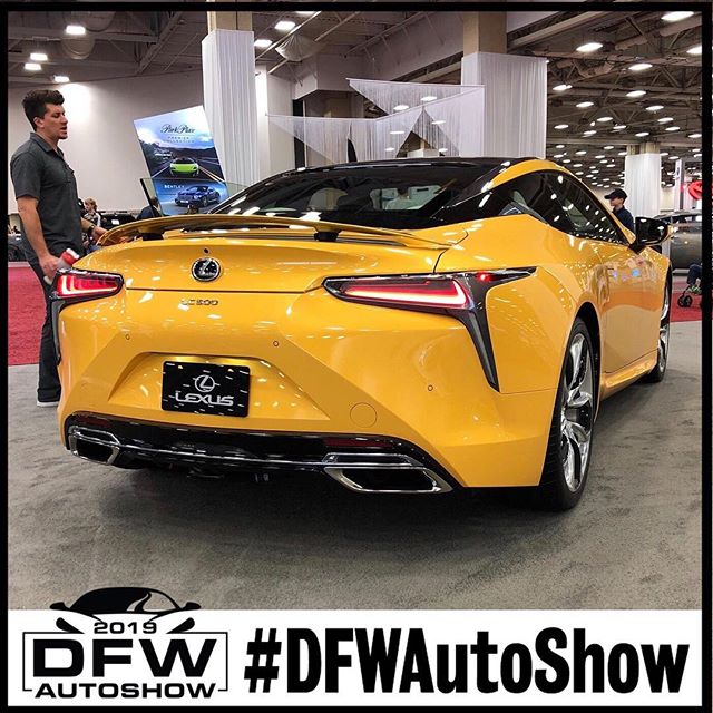 The look of frustration when your girlfriend won’t let you drive the Lexus 😒 #dfwautoshow #lexus #dallas #weekendfun #autoshow