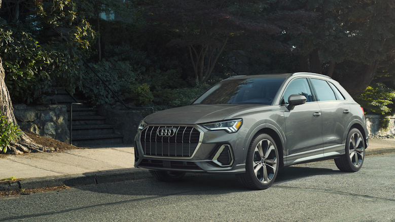 Nothing can hold you back in the 2019 Audi Q3... #dfwautoshow #dallas #cars #audiq3 #audi https://t.co/xti5GUsaF7